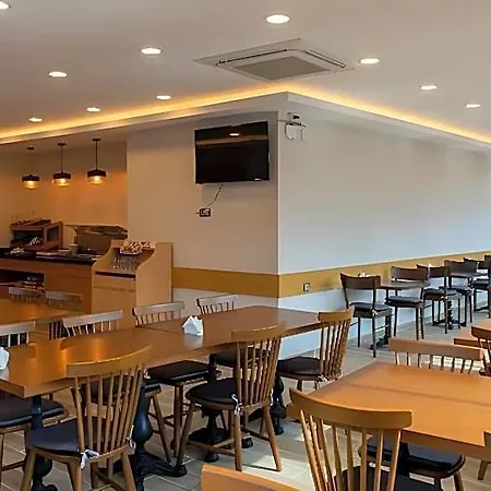 Lotuspark Szálloda Bursa