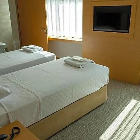 Lotuspark Szálloda Bursa
