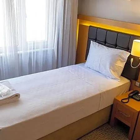 Szálloda Lotuspark 3*